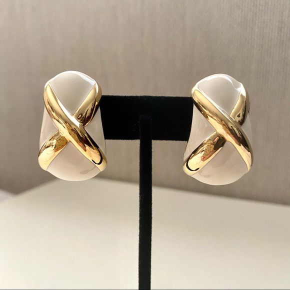 St. John Jewelry - Vintage St. John Gold and Cream Clip On Earrings